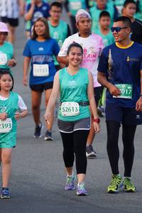 BIB: 017, 52613, 393
                            <button type="button" onclick="openModal(10521944)" class="btn btn-primary btn-sm float-right btn-popup" data-toggle="modal" data-target=".modal-high-quality">
                        <i class="fas fa-shopping-cart"></i> Add to Cart
                    </button>
                                            <button type="button" onclick="isThisMe(10521944, true)" class="btn btn-success btn-sm float-right btn-popup btn-isme hidden" data-toggle="tooltip" data-placement="bottom" title="นี่คือรูปของคุณใช่ไหม คลิกที่นี่เพื่อเอาเข้าอัลบั้ม">
                        <i class="fas fa-plus"></i> Add to album
                    </button>
                    <button type="button" onclick="isThisMe(10521944, false)" class="btn btn-warning btn-sm float-right btn-popup btn-isnotme hidden">
                        <i class="fas fa-ban"></i> Remove from album
                    </button>